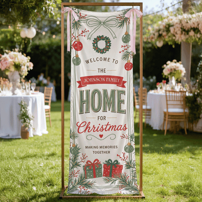 Vintage Wreath Christmas Family Fabric Welcome Banner, Personalized Family Name Home Entrance Hanging Sign with Ribbon Ties, Classic Red Green Gift Xmas Party Decor