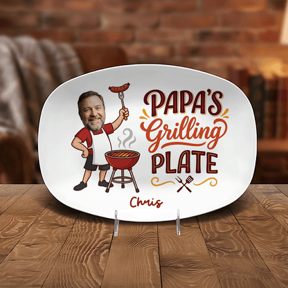 Personalized Papa’s Grilling Plate – Custom Photo & Name BBQ Decoration