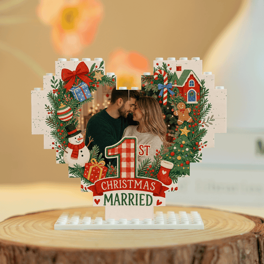 Personalized Photo Christmas Building Block Heart Shape in Cream White, Custom Couple First Christmas Married Photo Evergreen Wreath & Festive Icons Brick Puzzle Keepsake Decor, Holiday Gift for Newlyweds