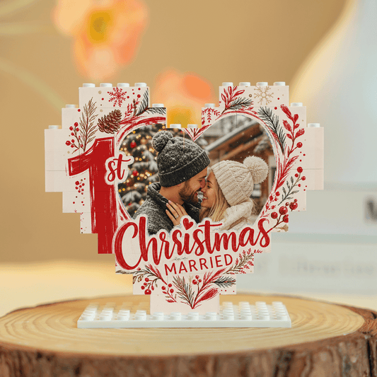 Personalized Photo Christmas Building Block Heart Shape in Cream White, Custom Couple First Christmas Married Photo Red Botanical Wreath Brick Puzzle Keepsake Decor, Holiday Gift for Newlyweds