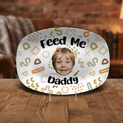 Personalized “Feed Me Daddy” Decorative Plate – Funny BBQ Keepsake for Dad