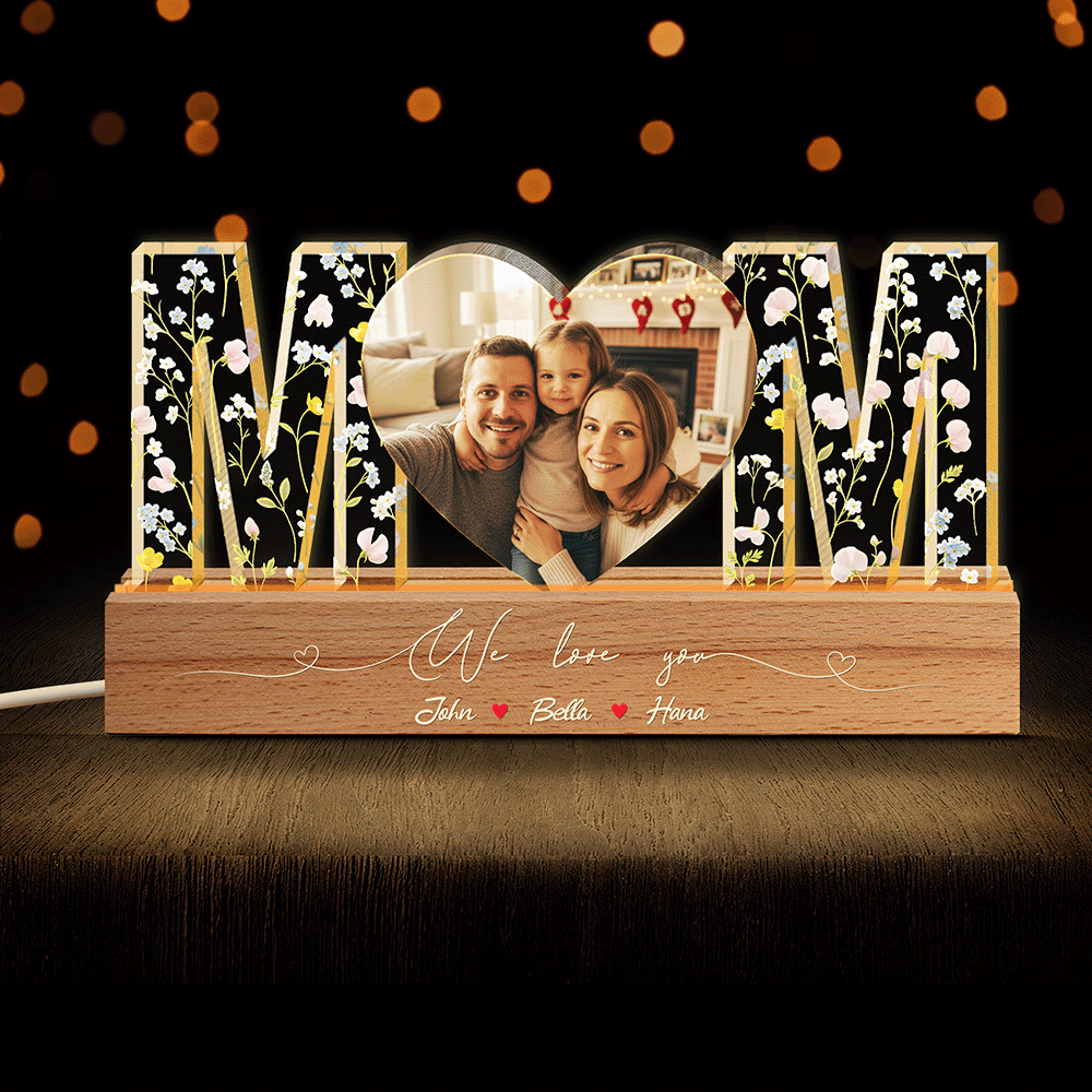 We Love You, Mom – Mother’s Day & Family Keepsake Gift for Mom – Personalized LED Night Light