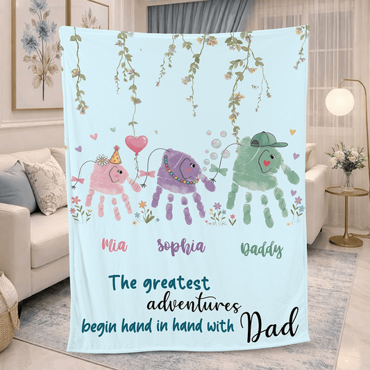 Fist Bump Daddy Blanket with Kids' Names - Personalized Father's Day Gift for Dad | Custom Family Keepsake Throw