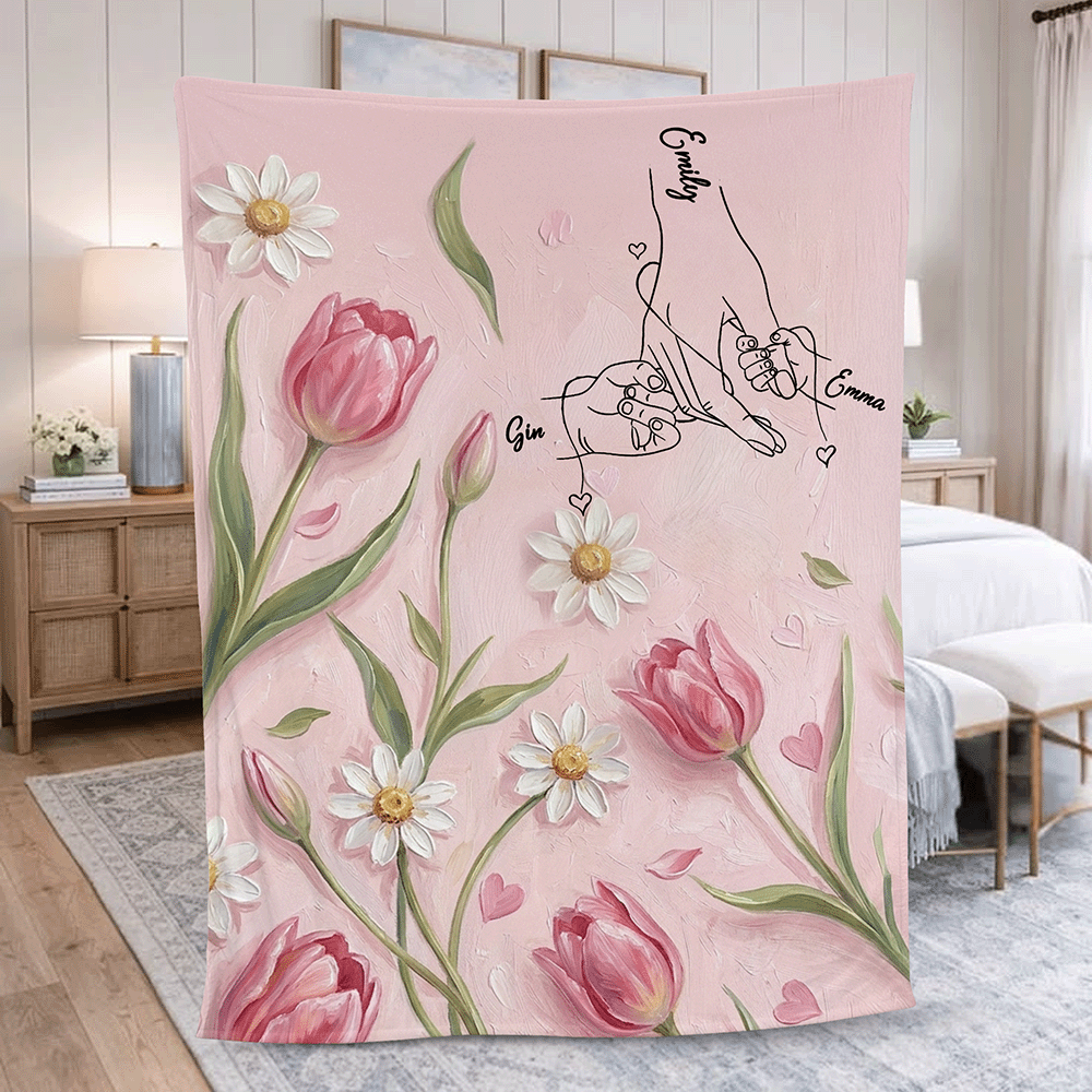 Personalized Mom Blanket with Names – Custom Holding Hands Design Gift for Mother