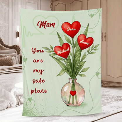 Cozy Love Message Design – Custom Name Blanket for Mom – Mother’s Day & Birthday Gift for Mom – Personalized Family Throw Blanket
