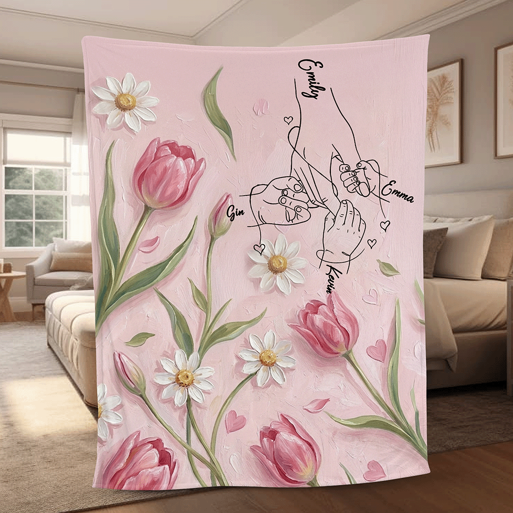 Personalized Mom Blanket with Names – Custom Holding Hands Design Gift for Mother