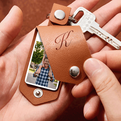 Personalized Leather Keychain for Dad – Custom Photo & Name Father’s Day Gift