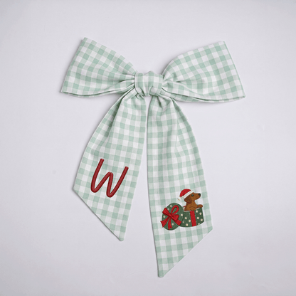 Personalized Monogram Christmas Dog in Present Box Embroidered Linen Door Wreath Sash, Custom Initial Holiday Dachshund Wreath Bow Sash Decor, Festive Front Door Home Accessories