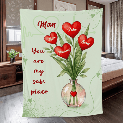 Cozy Love Message Design – Custom Name Blanket for Mom – Mother’s Day & Birthday Gift for Mom – Personalized Family Throw Blanket