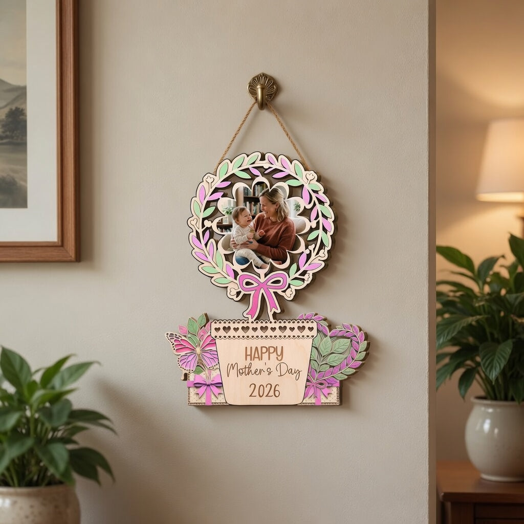 Personalized Mother’s Day Wooden Sign with Photo & Year – Custom Wood Plaque Gift for Mom, Family Keepsake Decor