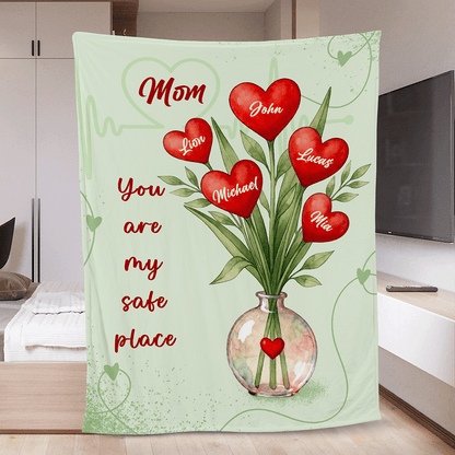 Cozy Love Message Design – Custom Name Blanket for Mom – Mother’s Day & Birthday Gift for Mom – Personalized Family Throw Blanket