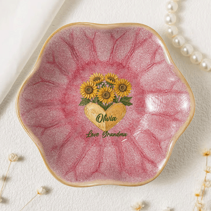 Custom Birth Month Flower Trinket Dish – Personalized Name Center Meaningful Mother’s Day Gift