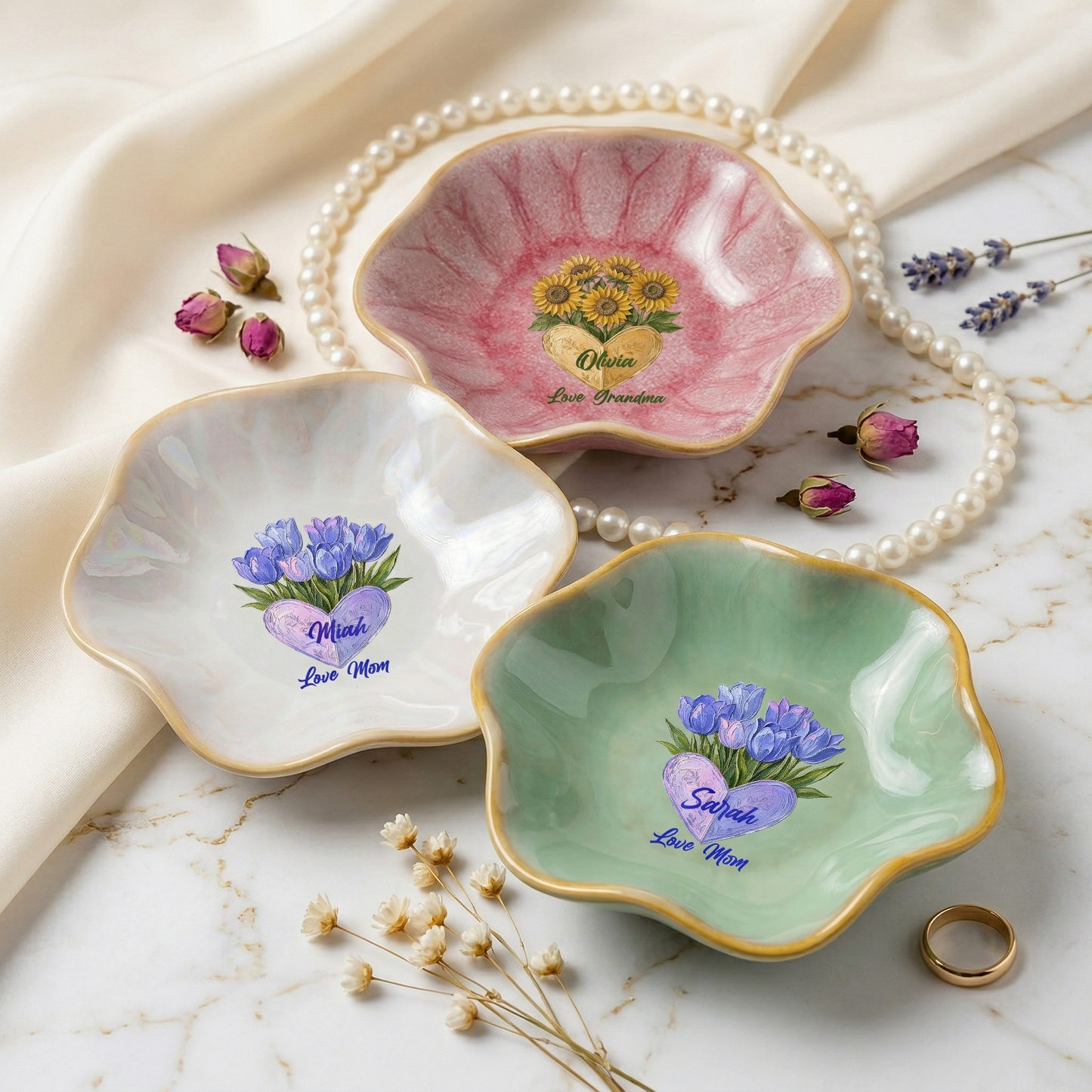 Custom Birth Month Flower Trinket Dish – Personalized Name Center Meaningful Mother’s Day Gift