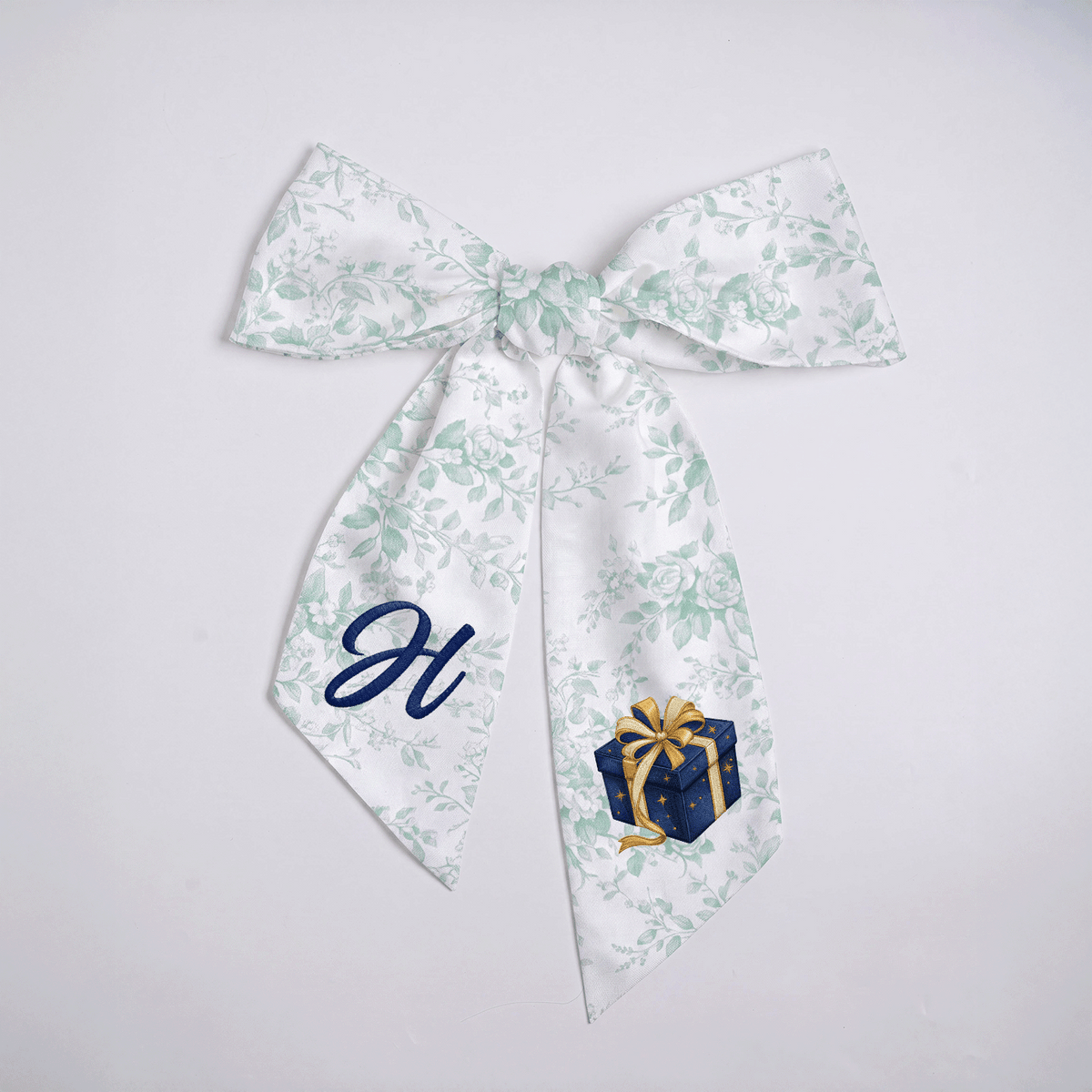 Custom Letter Christmas Gift Box Embroidered Linen Wreath Sash, Personalized Monogram Holiday Bow Sash for Door Decor