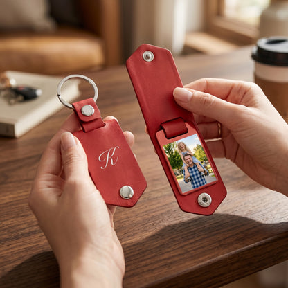 Personalized Leather Keychain for Dad – Custom Photo & Name Father’s Day Gift