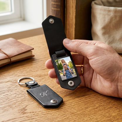 Personalized Leather Keychain for Dad – Custom Photo & Name Father’s Day Gift