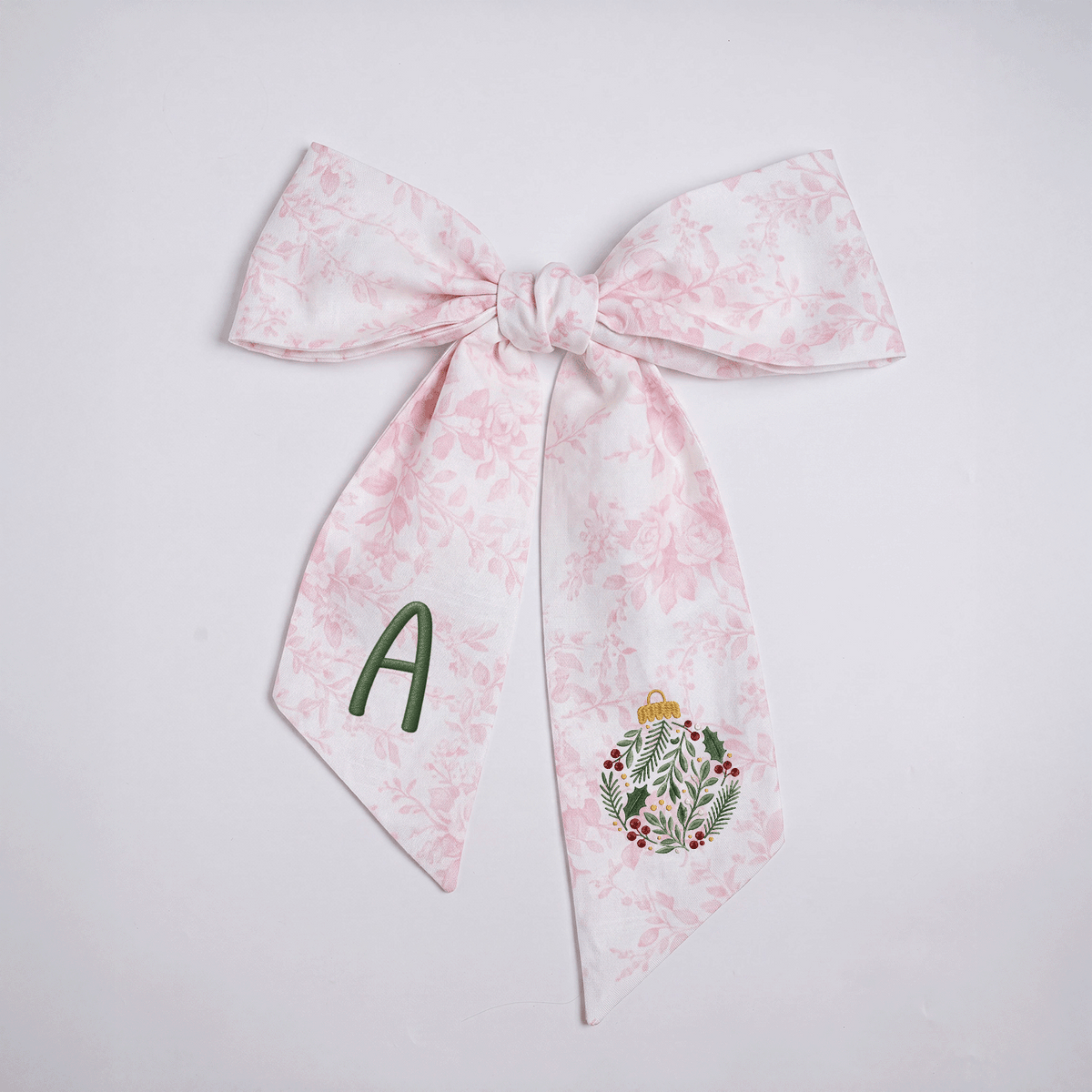 Personalized Monogram Christmas Bauble Embroidered Linen Door Wreath Sash, Custom Initial Botanical Holiday Wreath Bow Sash Decor, Festive Front Door Home Accessories